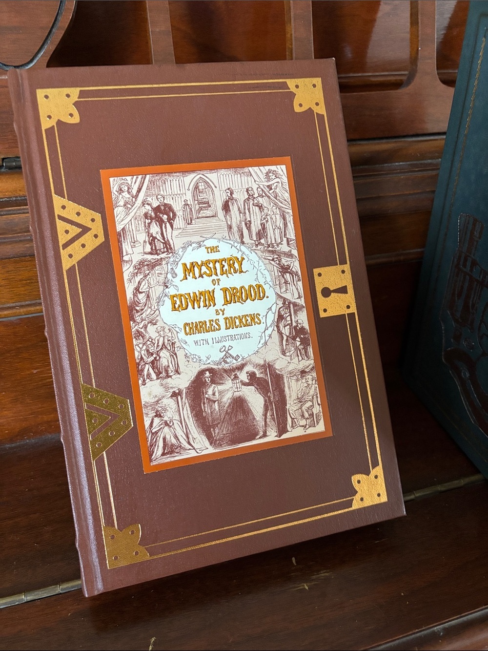 The Franklin Mystery Set The Maltese Falcon Classic Detective Book and More - Picture 4 of 7